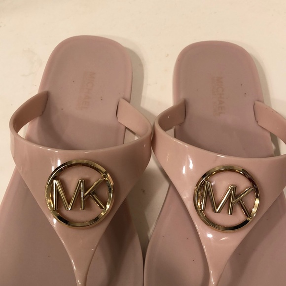 MK nude color sandals. Perfect for next summer!! - Picture 3 of 3